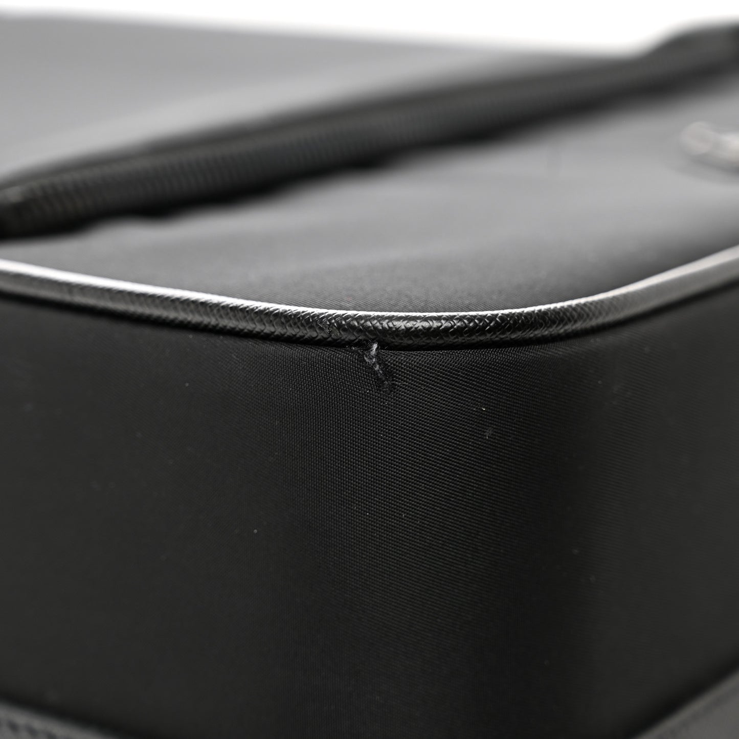 Tessuto Nylon Saffiano Trolley Luggage Black