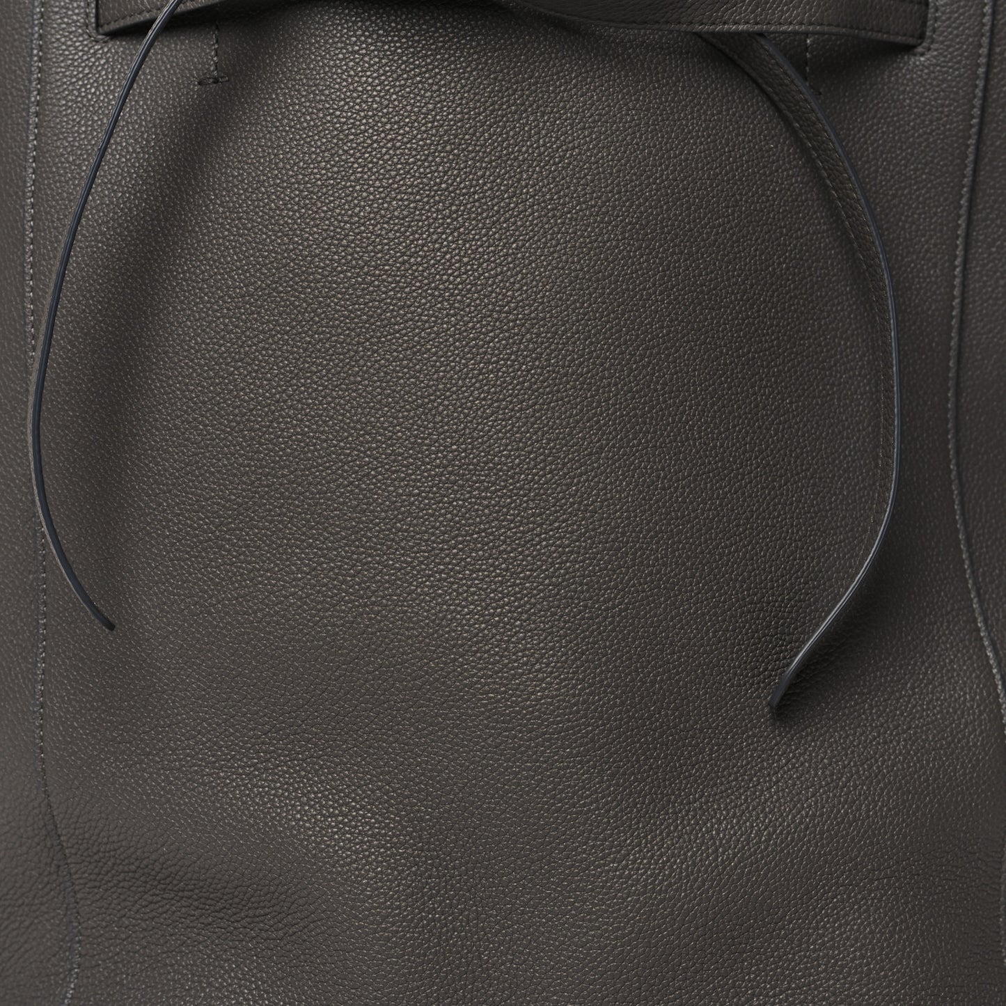 Soft Grained Calfskin Small Belt Cabas Phantom Medium Grey