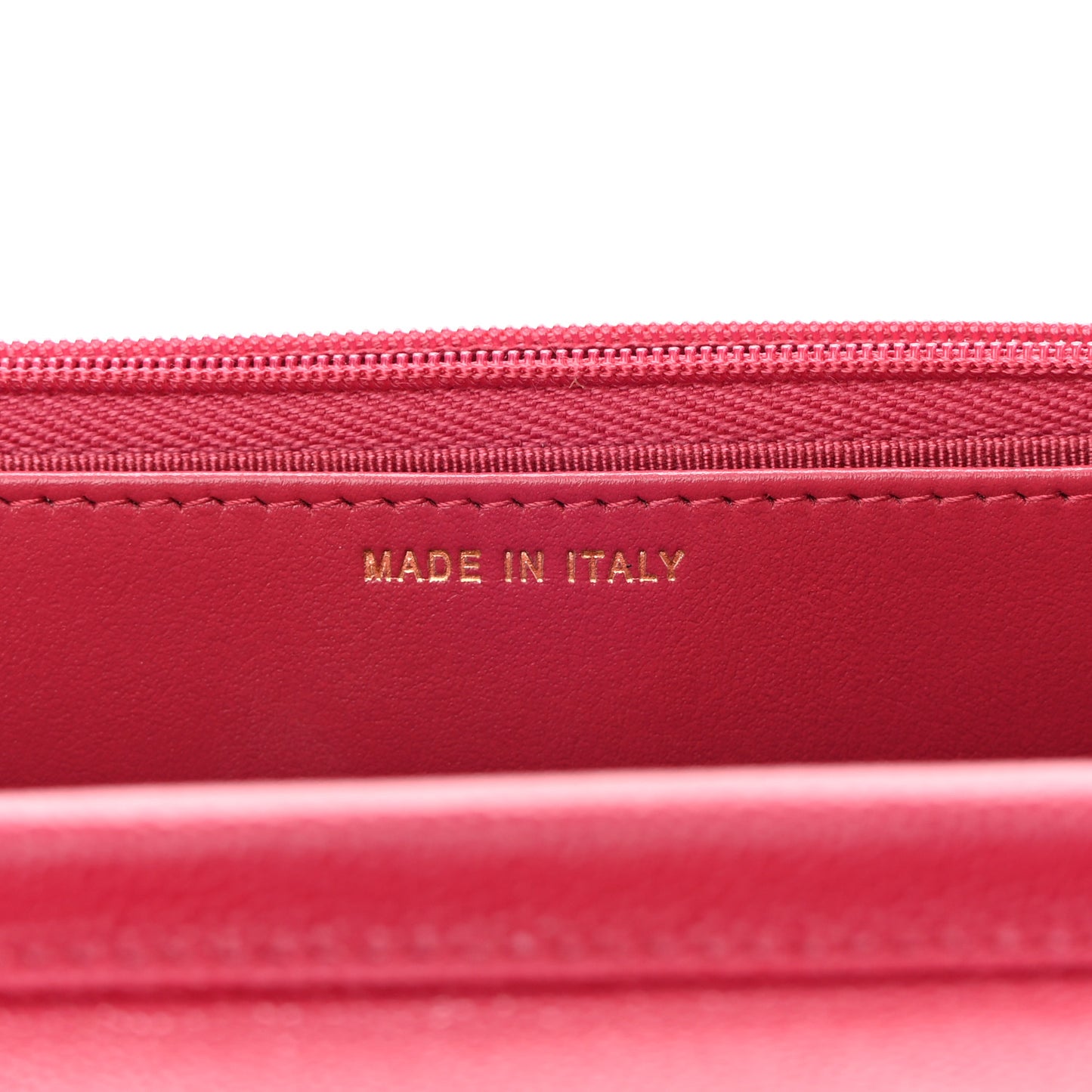 Caviar Quilted Wallet On Chain WOC Dark Pink