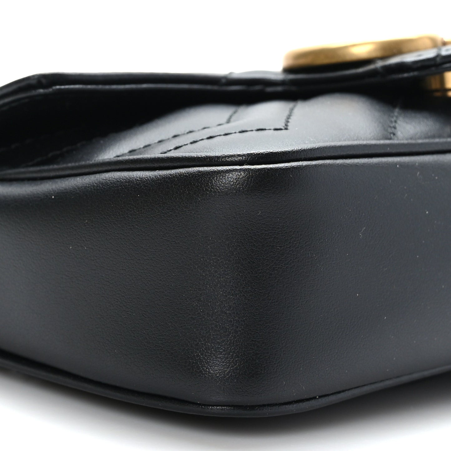 Calfskin Matelasse Super Mini GG Marmont Shoulder Bag Black