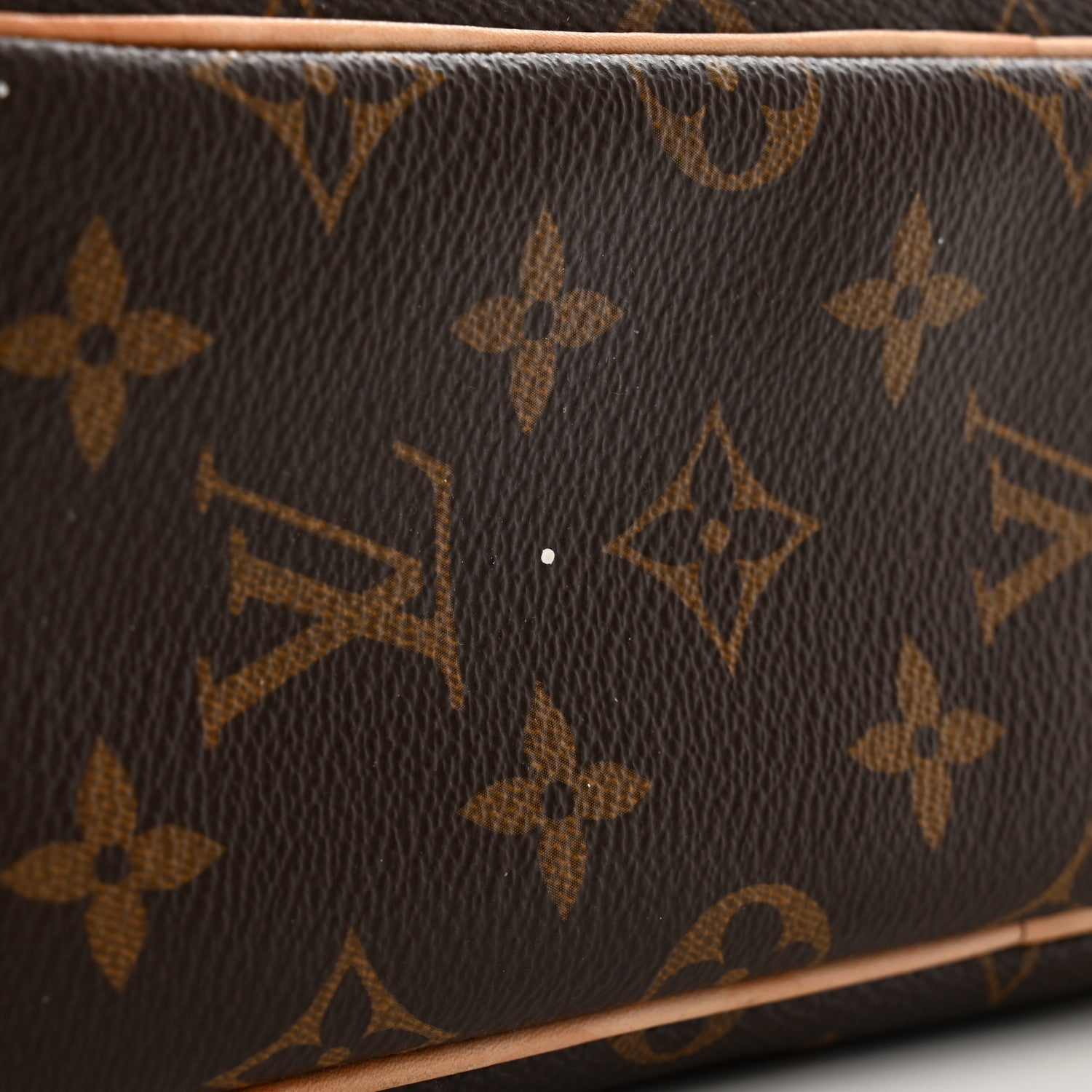 Louis Vuitton Monogram Toiletry Bag 25 7 of 11