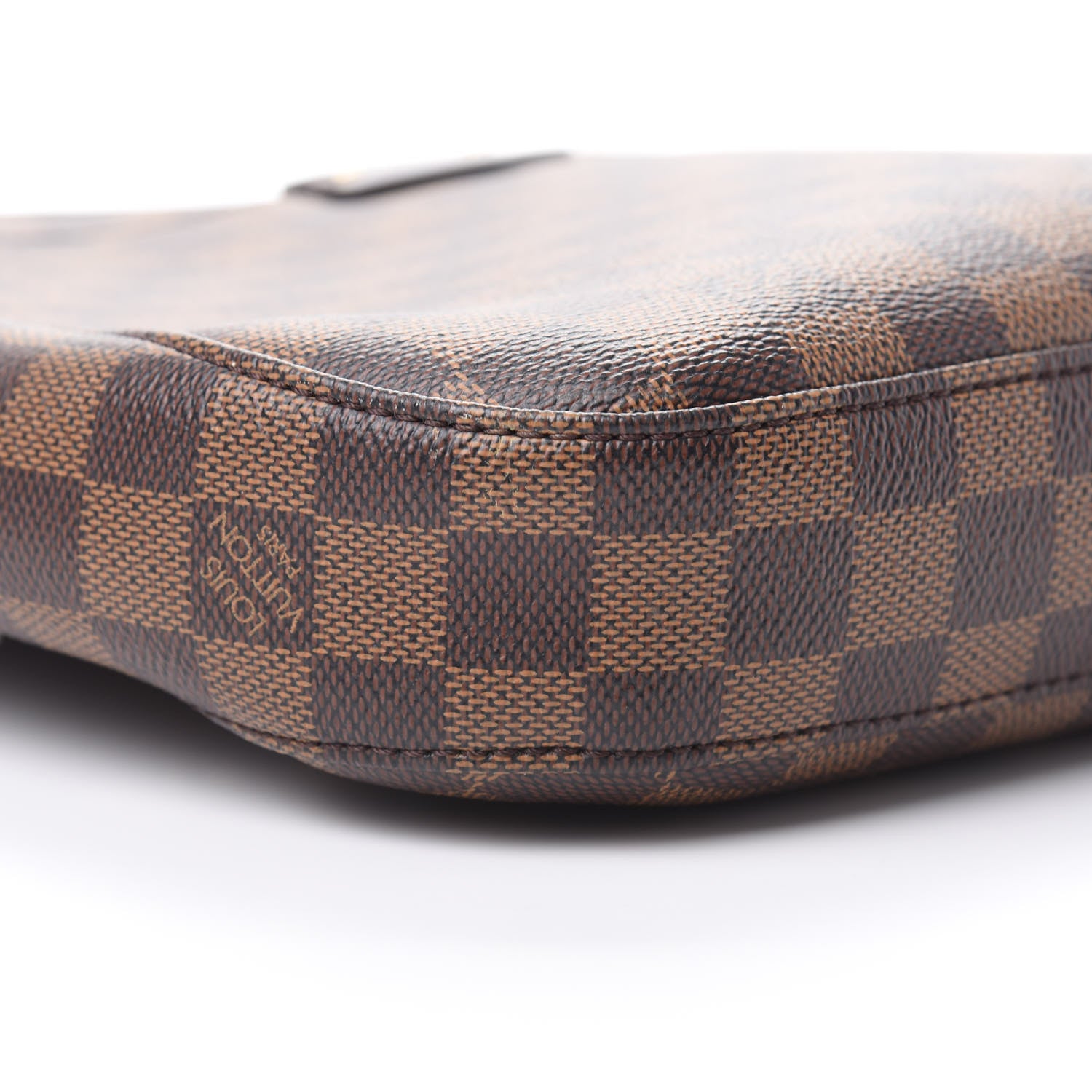 Louis Vuitton Damier Ebene South Bank Besace 10 of 11