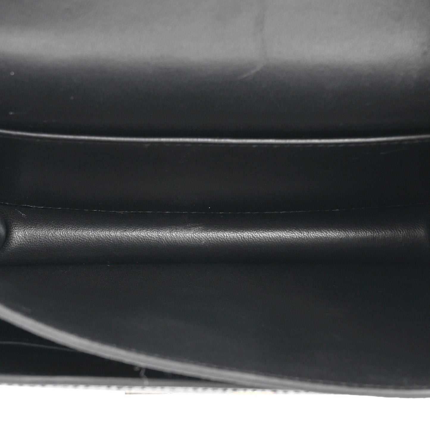 Epsom Constance 18 Black