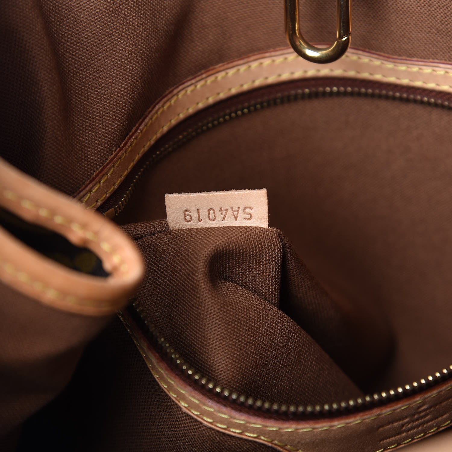 Louis Vuitton Monogram Batignolles Horizontal 7 of 20