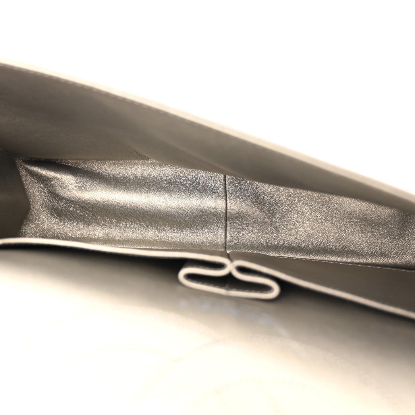 Metallic Aged Calfskin Quilted 2.55 Reissue 227 Flap Light Gold