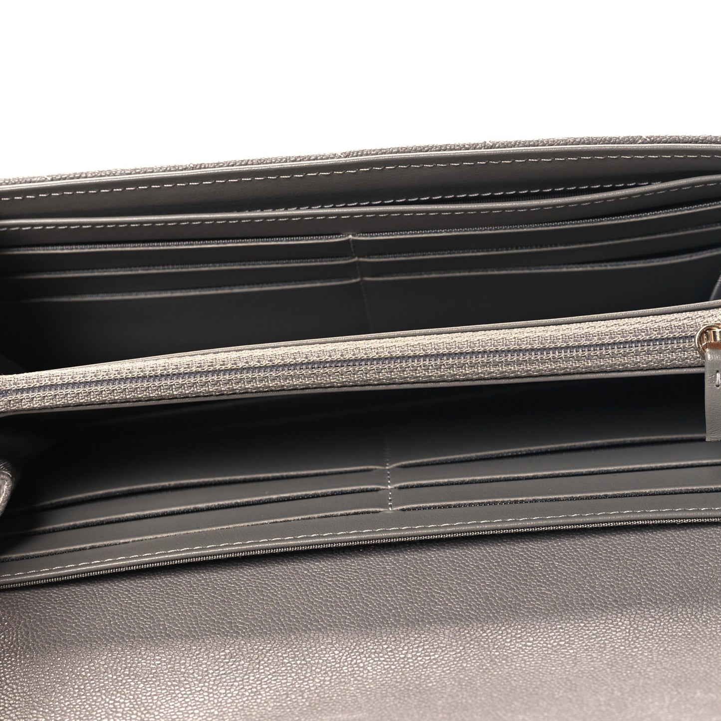 Caviar Quilted Large Boy Gusset Flap Wallet Grey