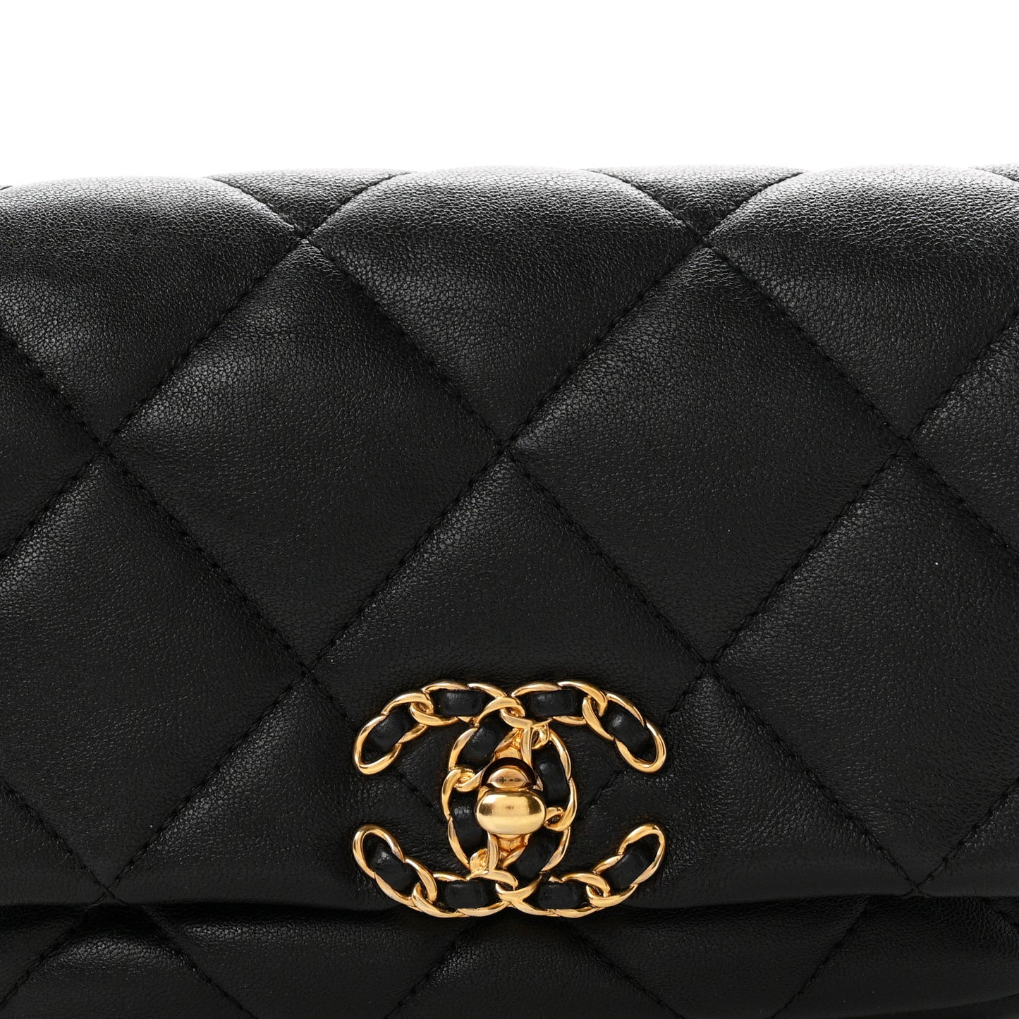 Lambskin Quilted Chanel 19 Waist Bag Black