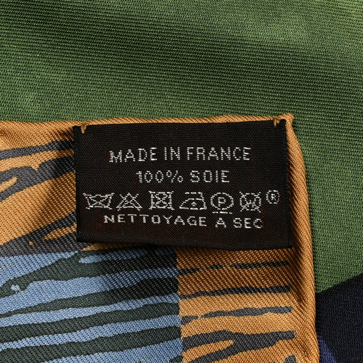 Silk Cavalier En Formes Scarf 90 Bleu Nuit Jaune De Naples