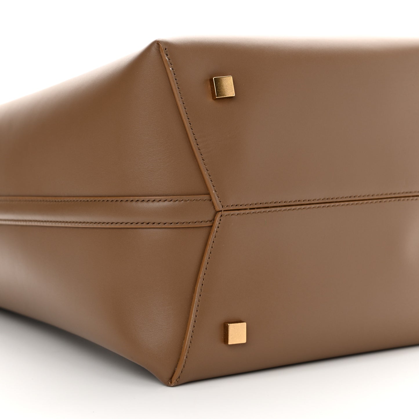 Shiny Calfskin Le 37 Bucket Bag Dark Cork
