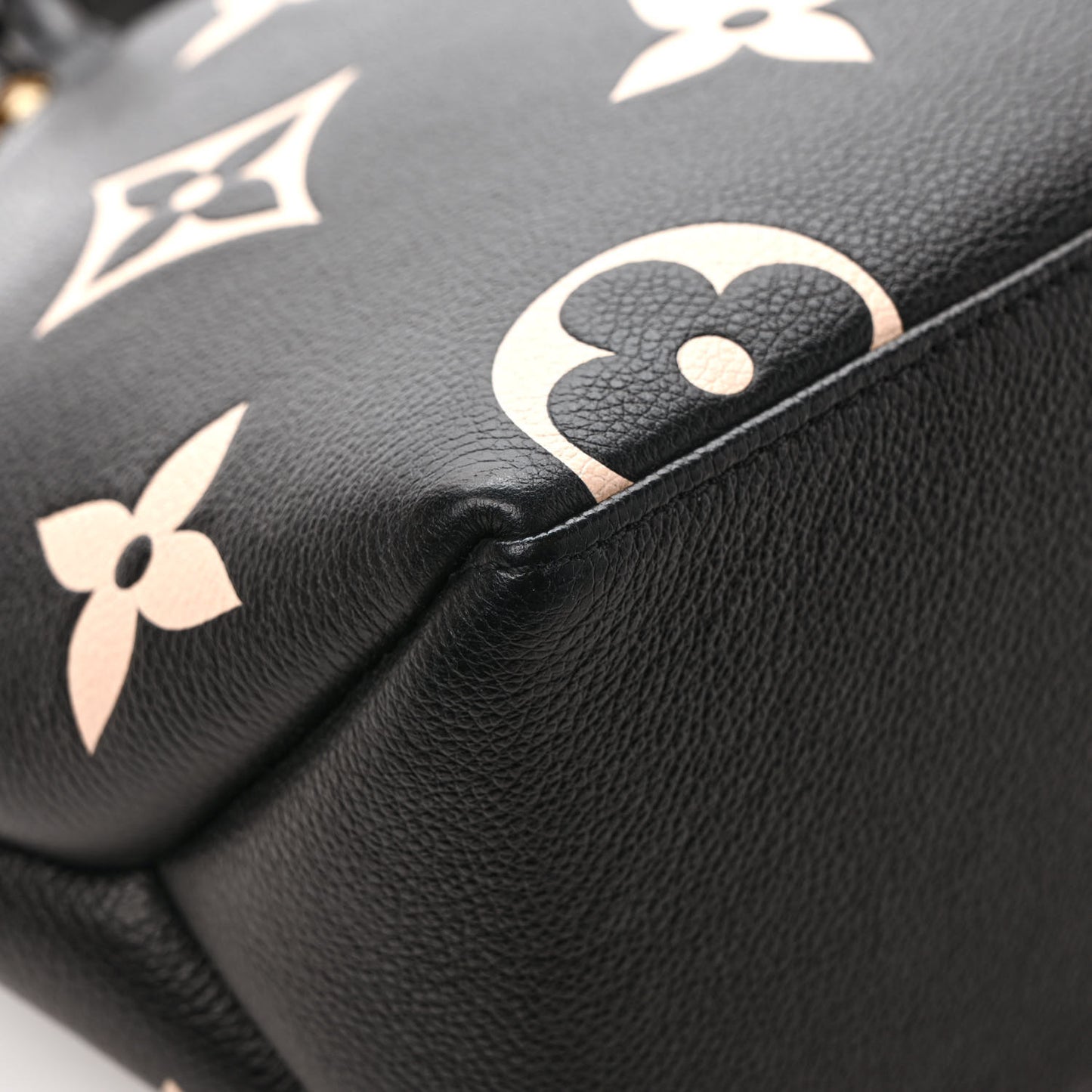 Empreinte Monogram Giant Petit Palais Black Beige