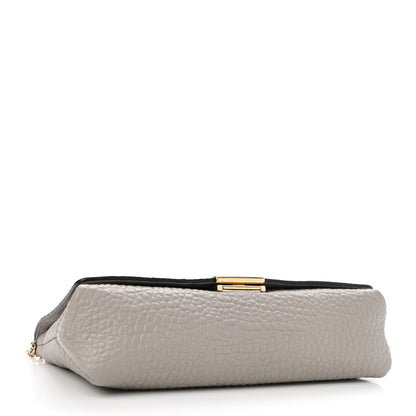 Burberry Signature Grain Medium Mildenhall Crossbody Bag Pale Grey 4 of 9