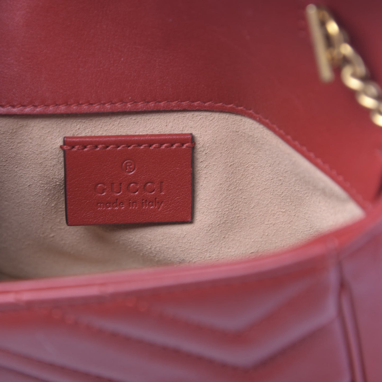 Calfskin Matelasse Super Mini GG Marmont Shoulder Bag Hibiscus Red