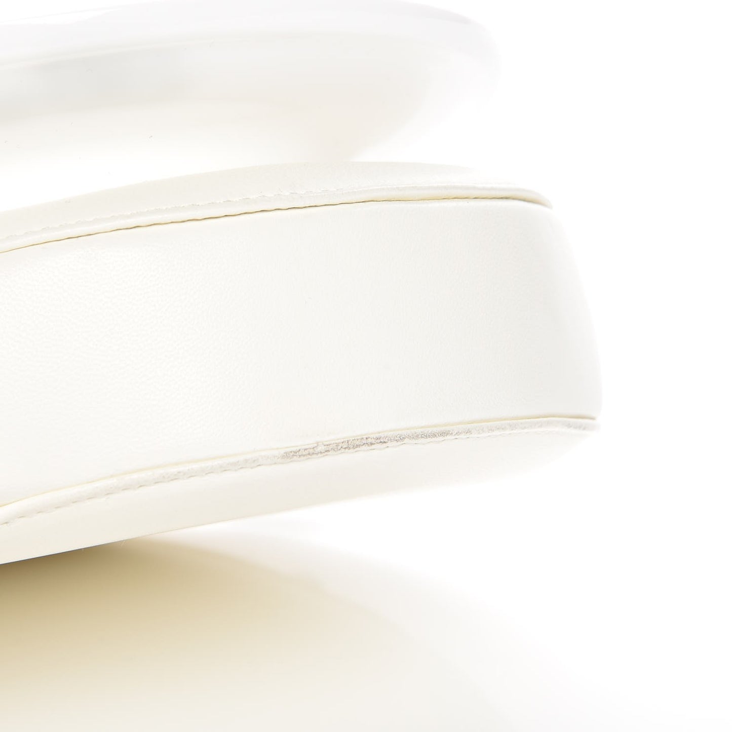 Plexiglass Brasserie Gabrielle Plates Minaudiere White