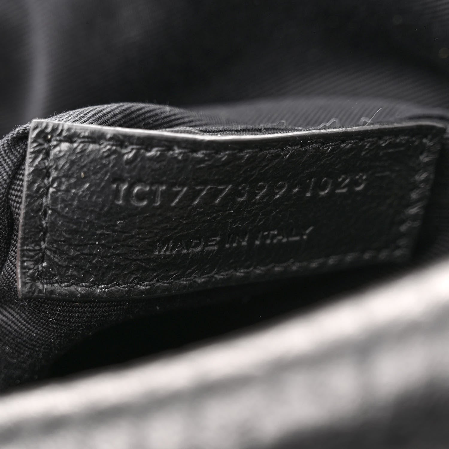 Saint Laurent Grained Lambskin Large Calypso Black 7 of 10