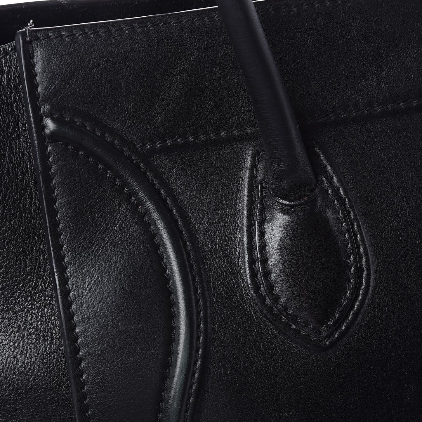 Smooth Calfskin Medium Phantom Luggage Black