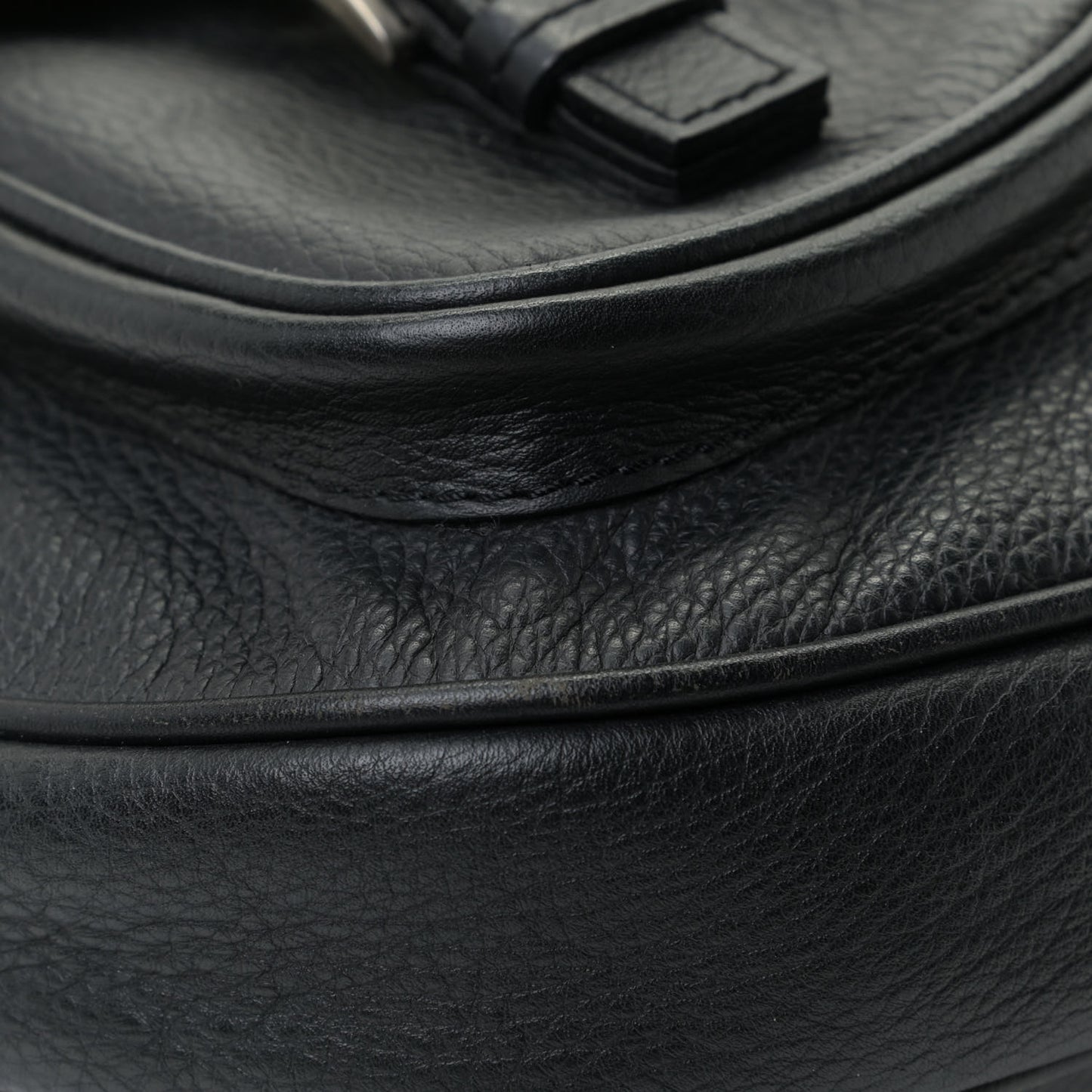 Vitello Daino Pocket Hobo Black
