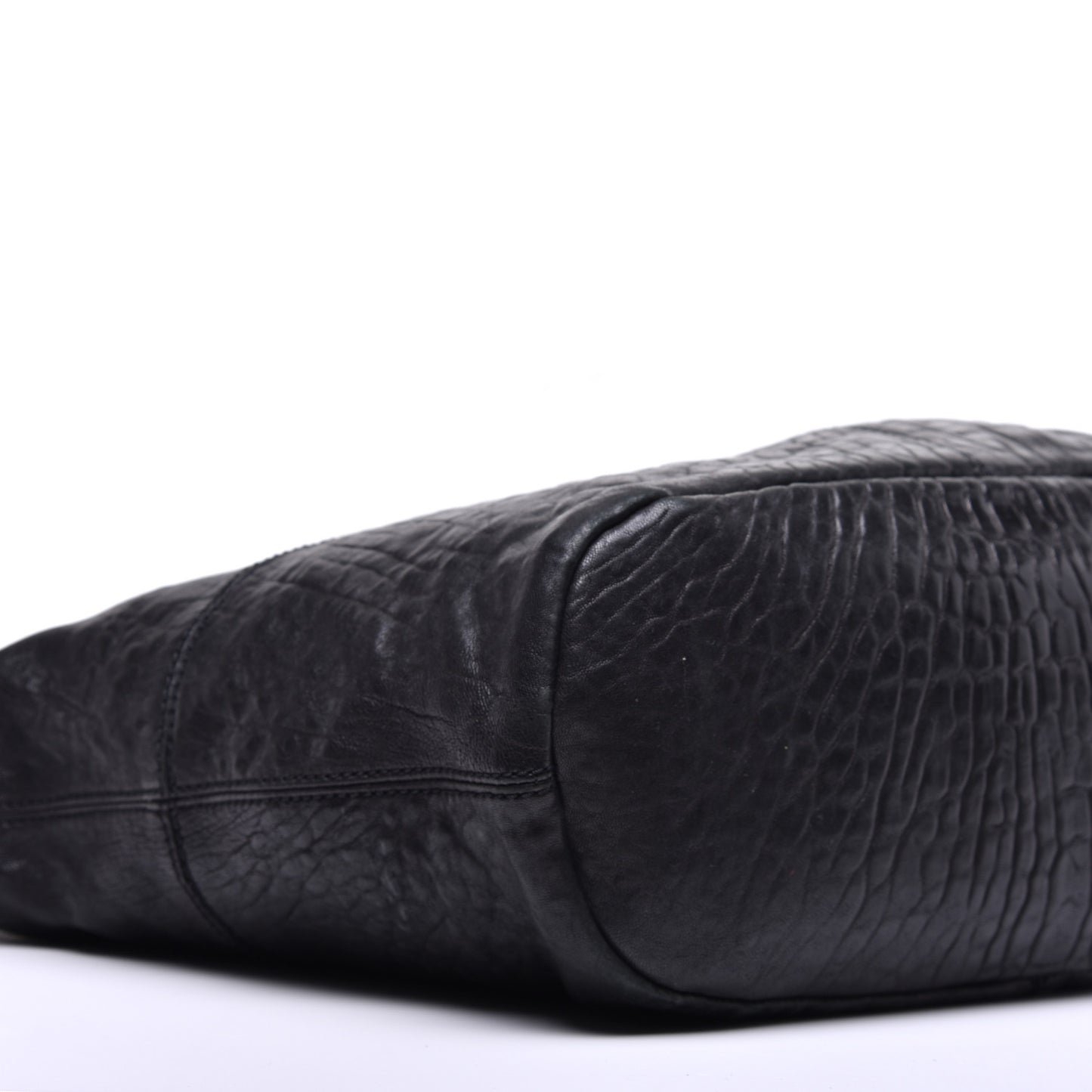 Pebbled Sheepskin Medium Nightingale Black