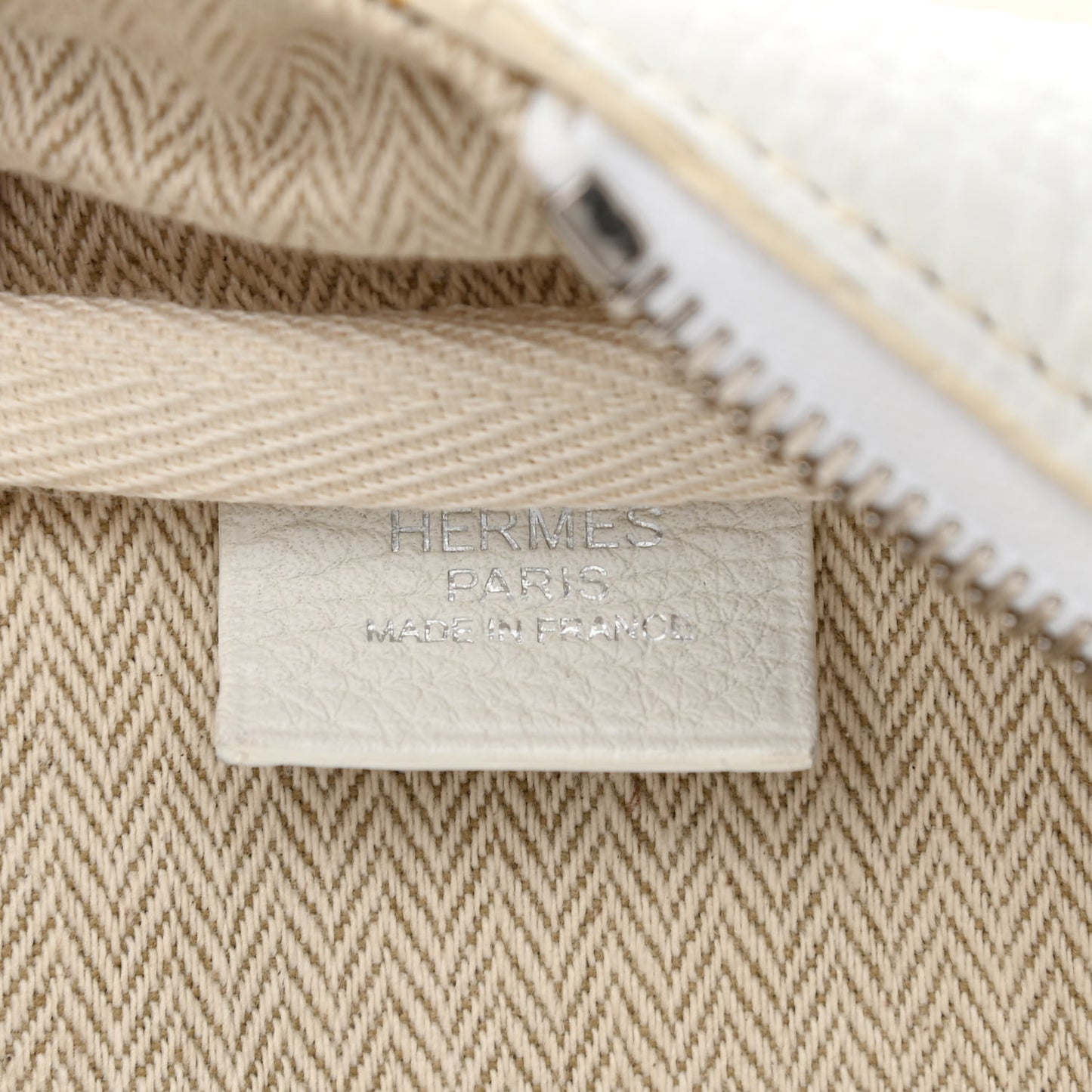 Taurillon Clemence Victoria II 35 White
