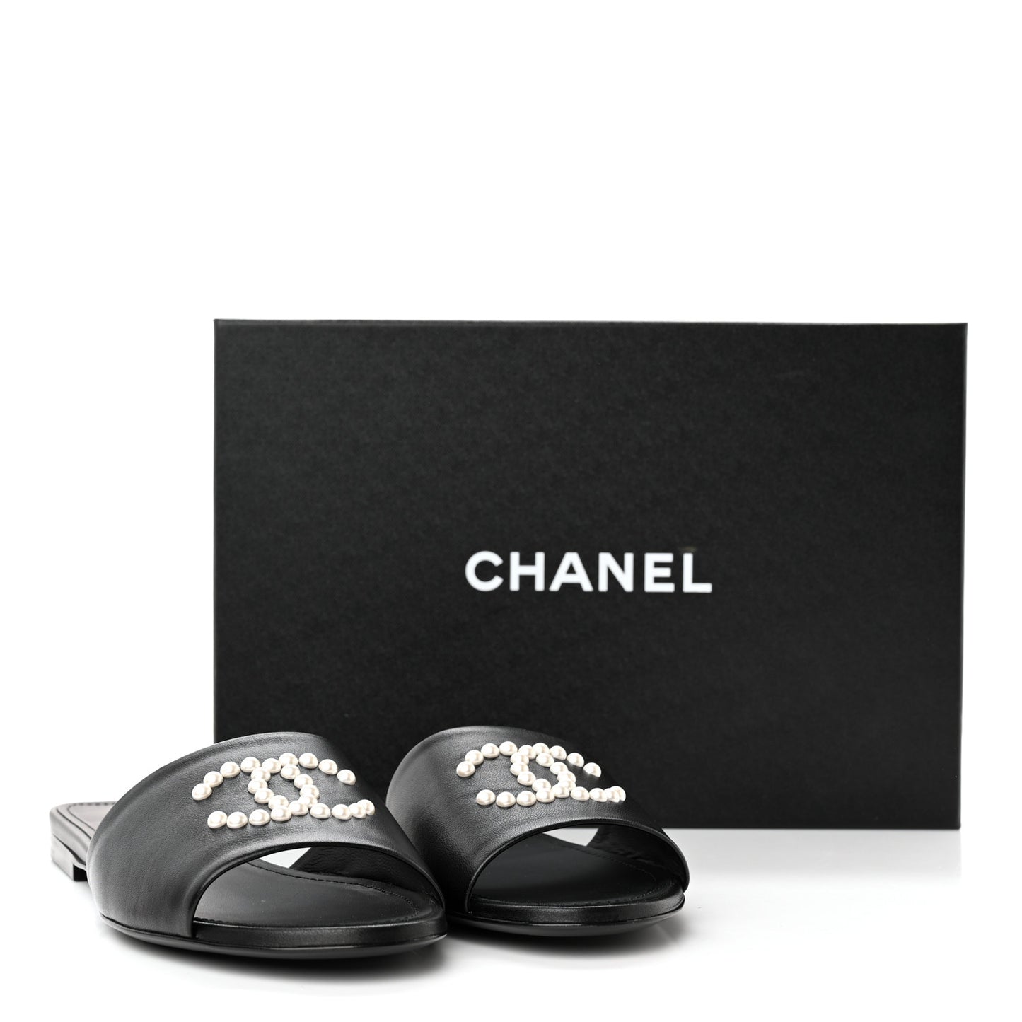 Lambskin Pearl CC Sandals 39 Black