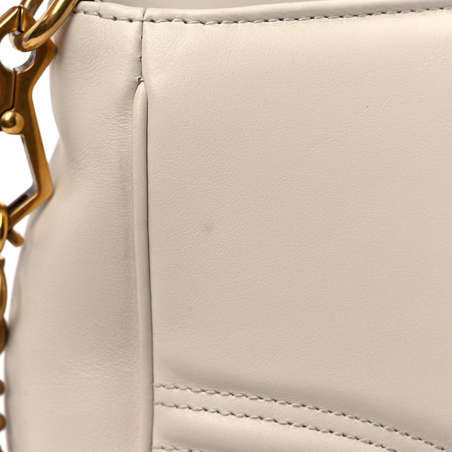Calfskin Matelasse Small GG Marmont Top Handle Shoulder Bag White