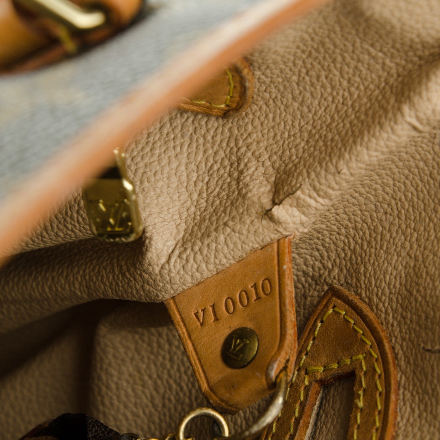 Louis Vuitton Monogram Petit Bucket 23 8 of 9