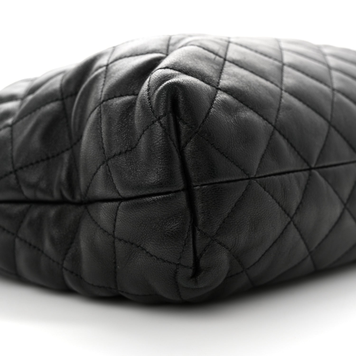 Saint Laurent Lambskin Quilted Maxi Icare Shopping Tote Black 9 of 10