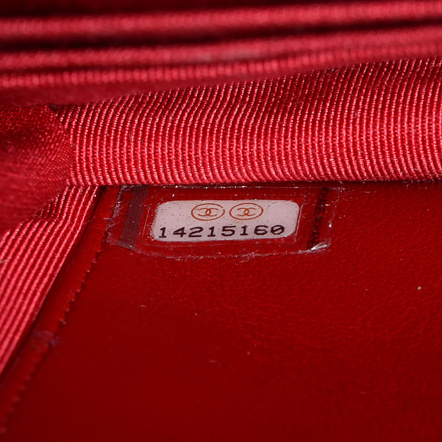 Patent Quilted Wallet On Chain WOC Red