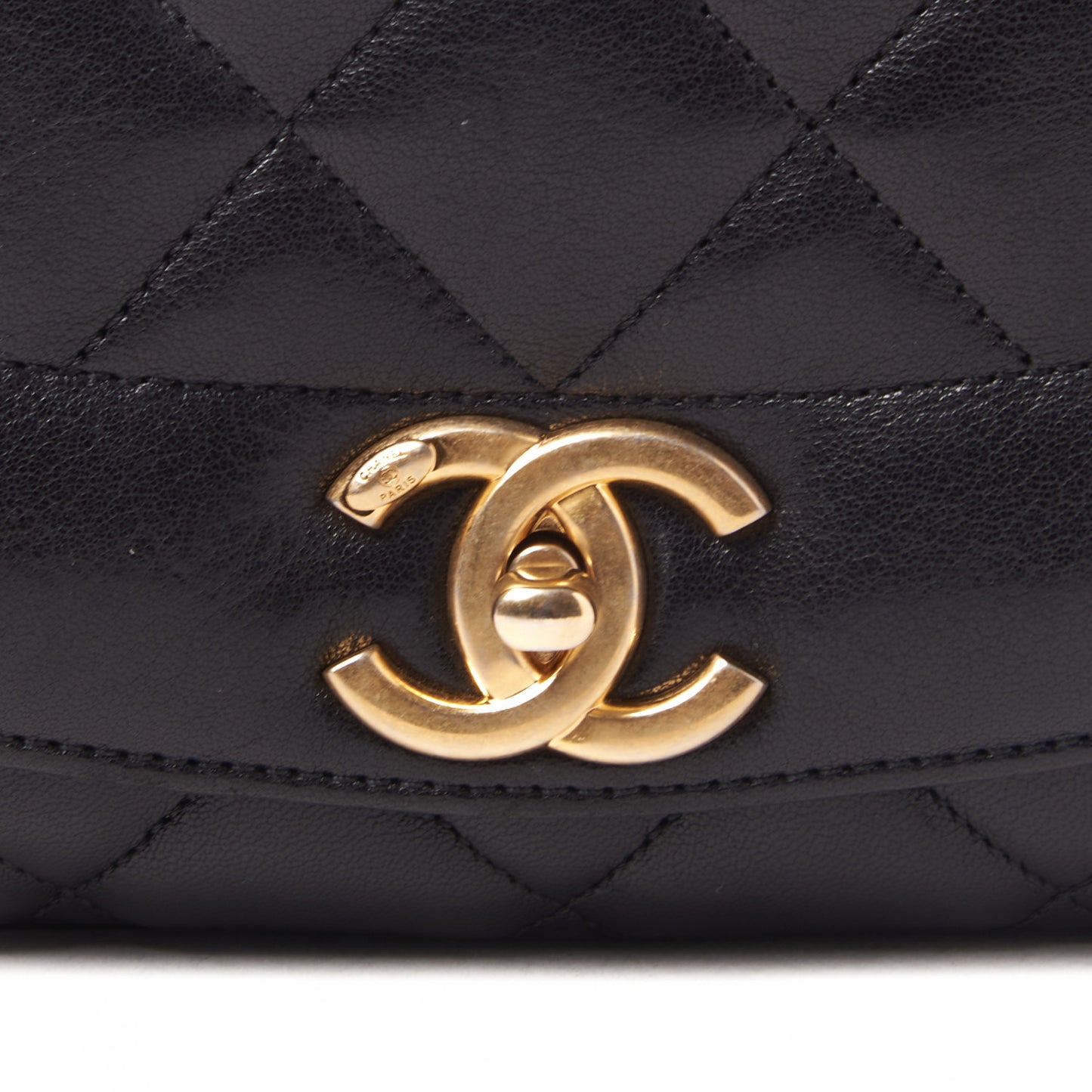 Lambskin Quilted Medium Single Flap Black