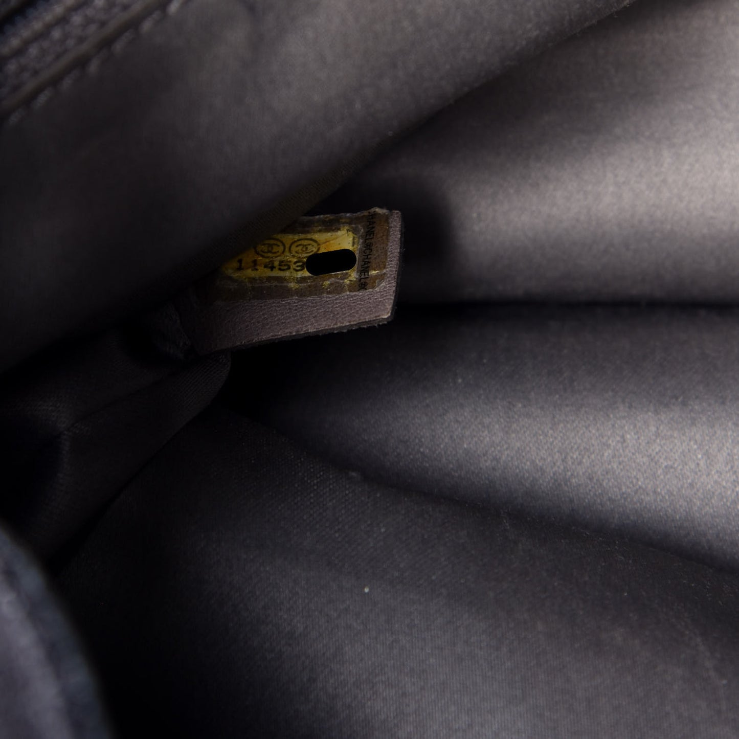 Glazed Caviar Pocket In The City Tote Black