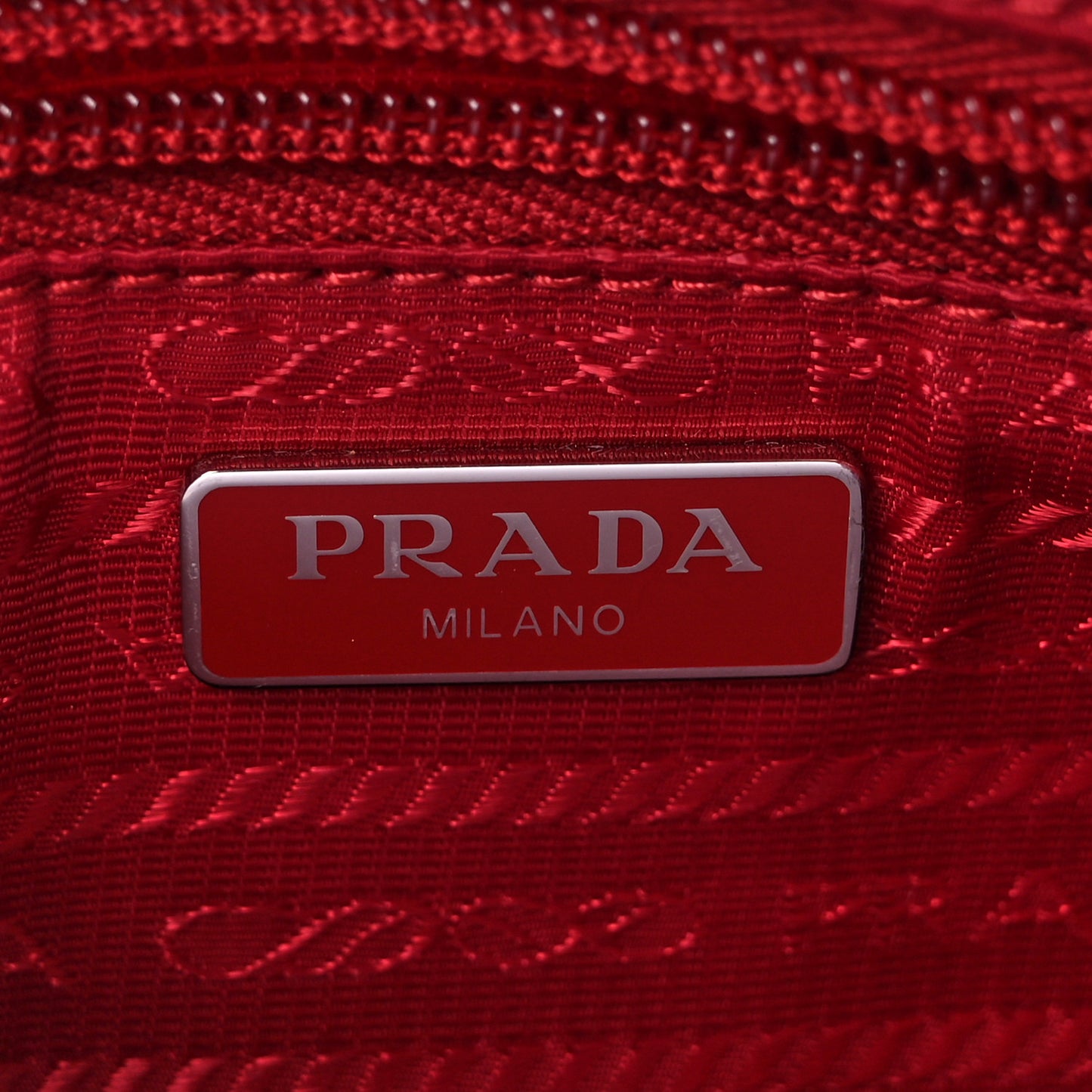 Tessuto Nylon Saffiano Wristlet Rosso
