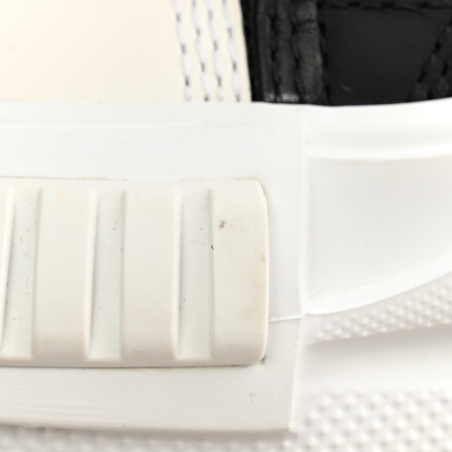 Canvas LV Squad Sneakers 38 Black