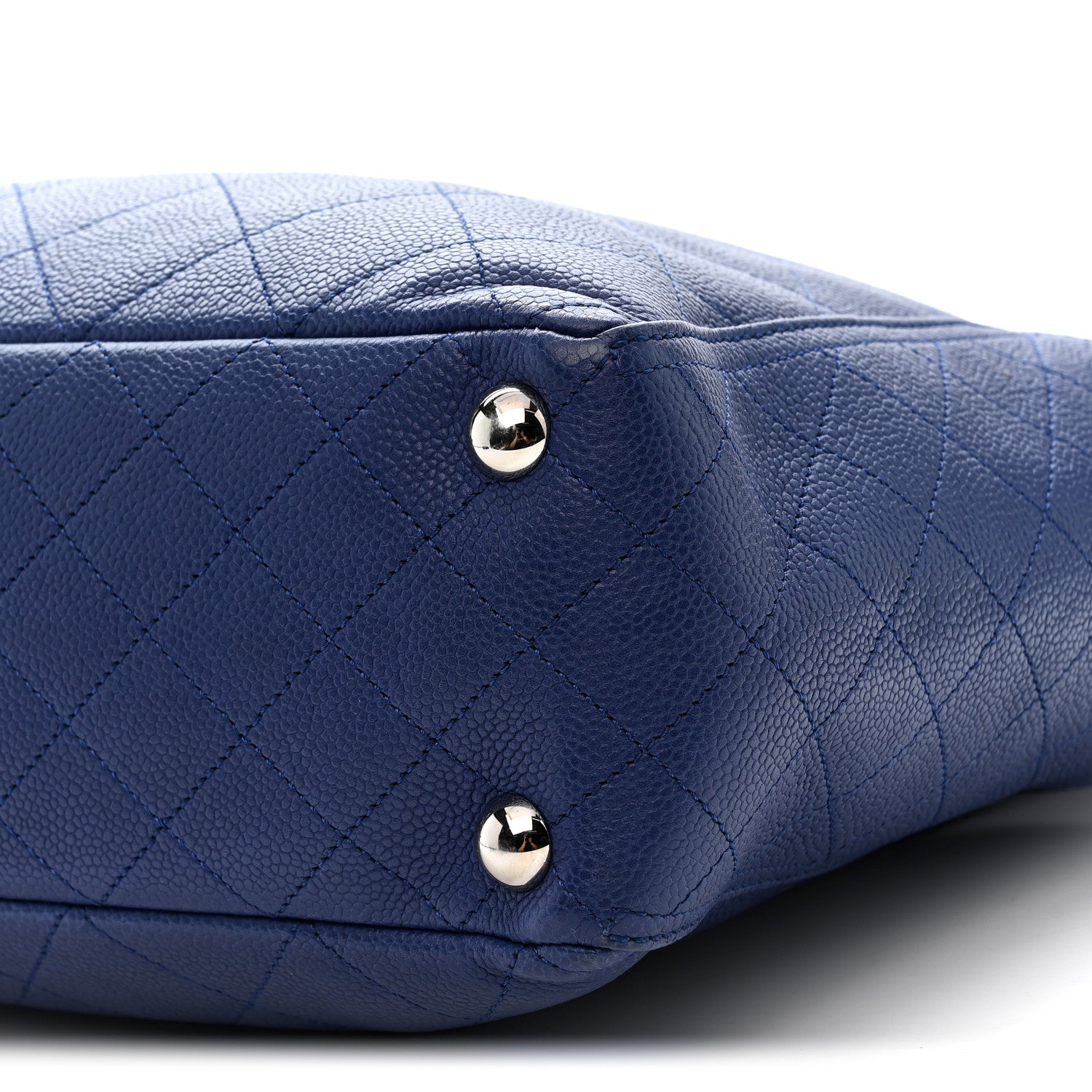 Chanel Grained Calfskin Stitched CC Pocket Tote Navy Blue 1878726