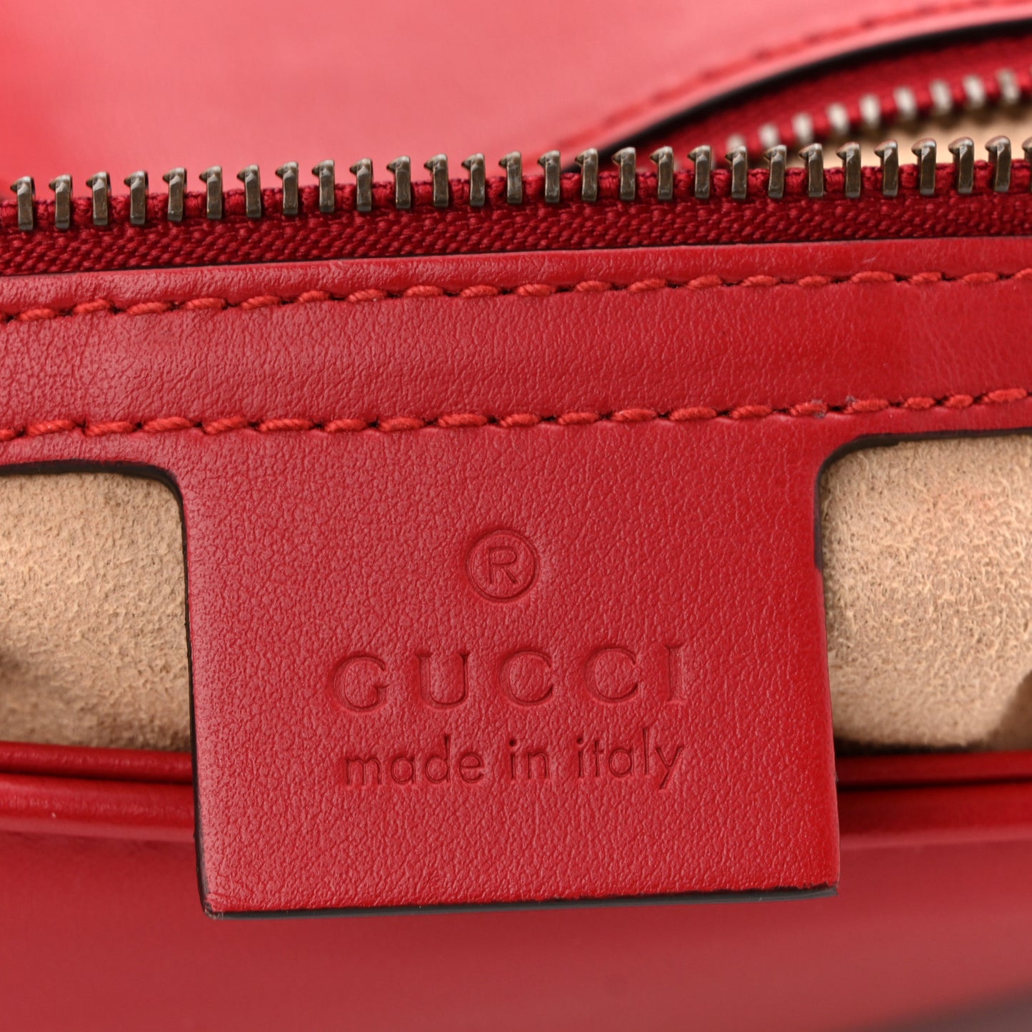 Calfskin Matelasse Small GG Marmont Shoulder Bag Hibiscus Red