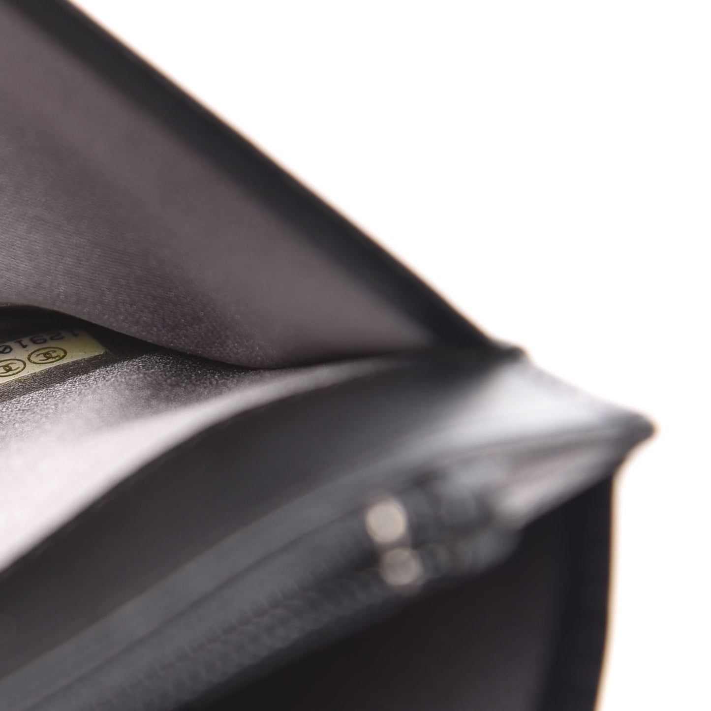 Lambskin Studded CC Wallet On Chain WOC Black