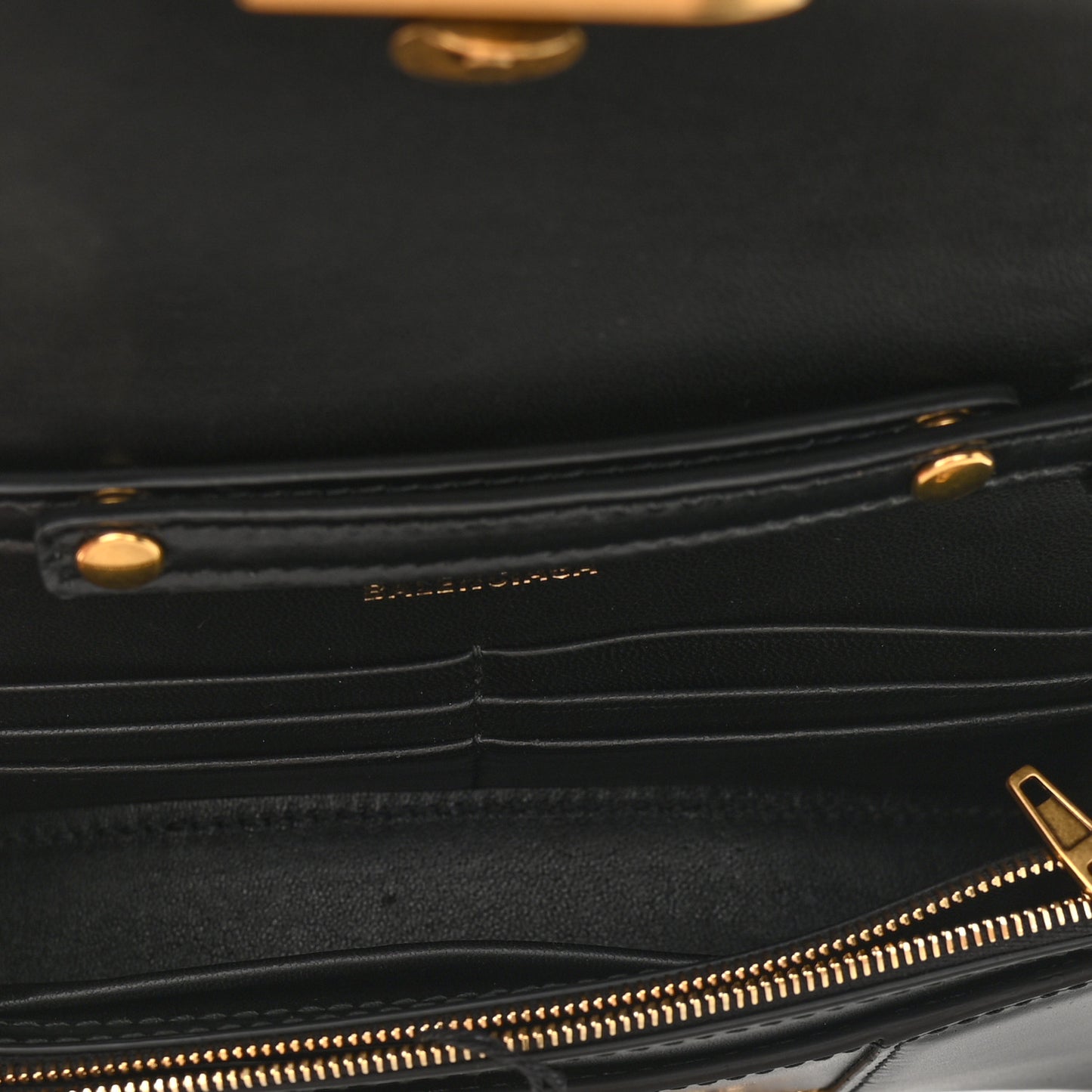 Shiny Box Calfskin Hourglass Chain Bag Black