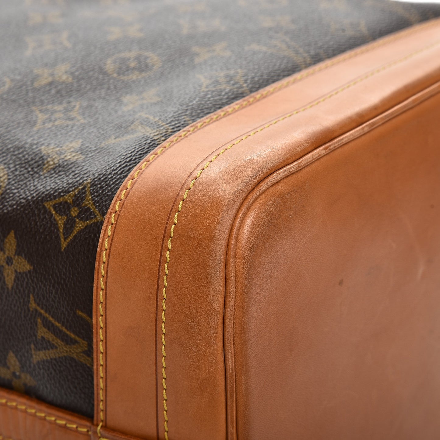 Monogram Noe