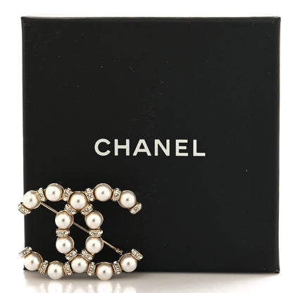 Chanel Pearl Crystal Nefertiti CC Brooch Gold 4 of 4