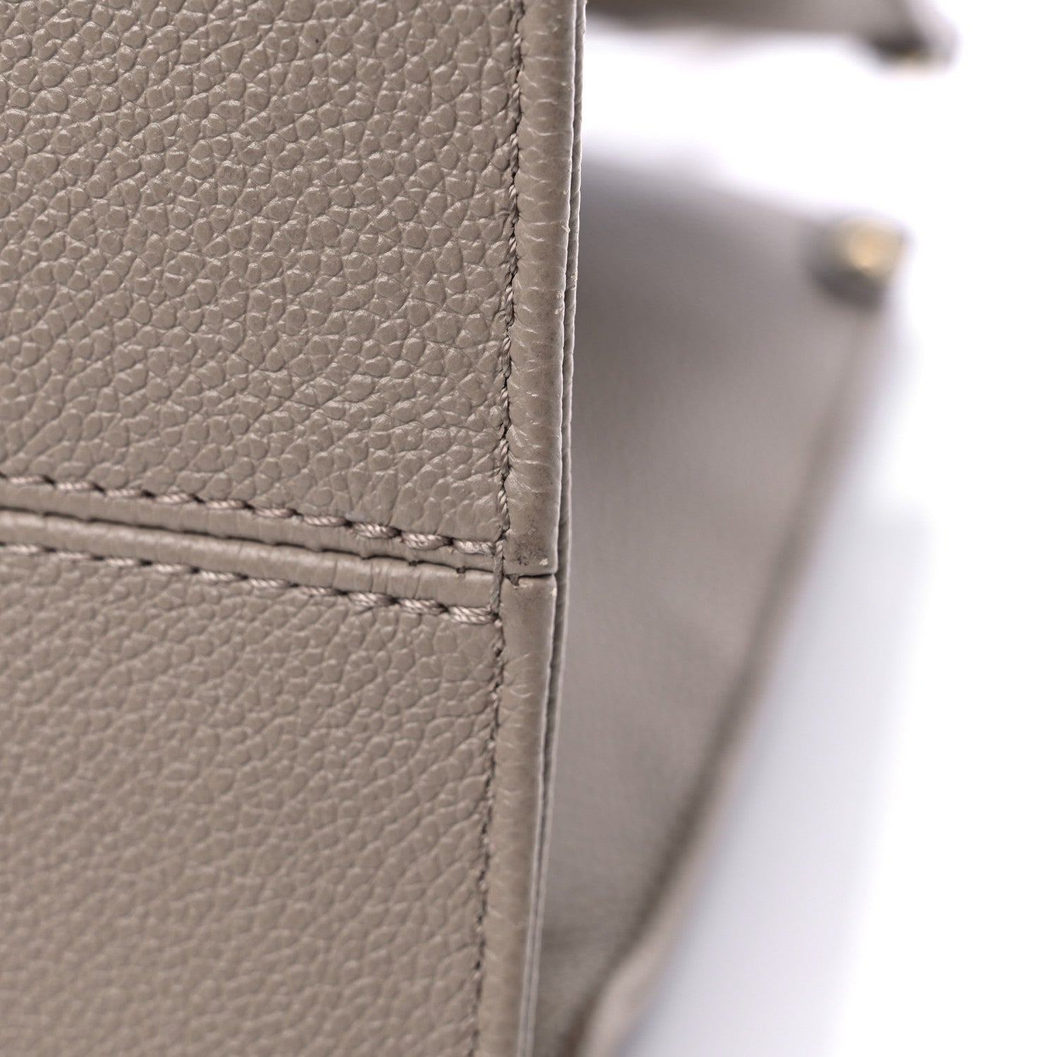 Louis Vuitton Empreinte Monogram Giant Onthego MM Tourterelle Creme 16 of 19