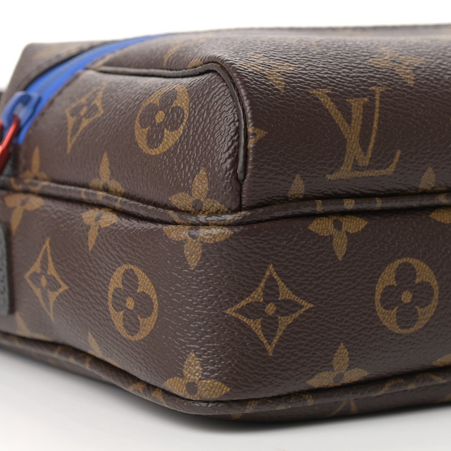 Monogram Outdoor Messenger PM