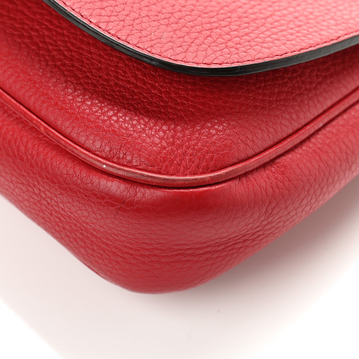 Pebbled Calfskin Medium Soho Flap Crossbody Tabasco Red