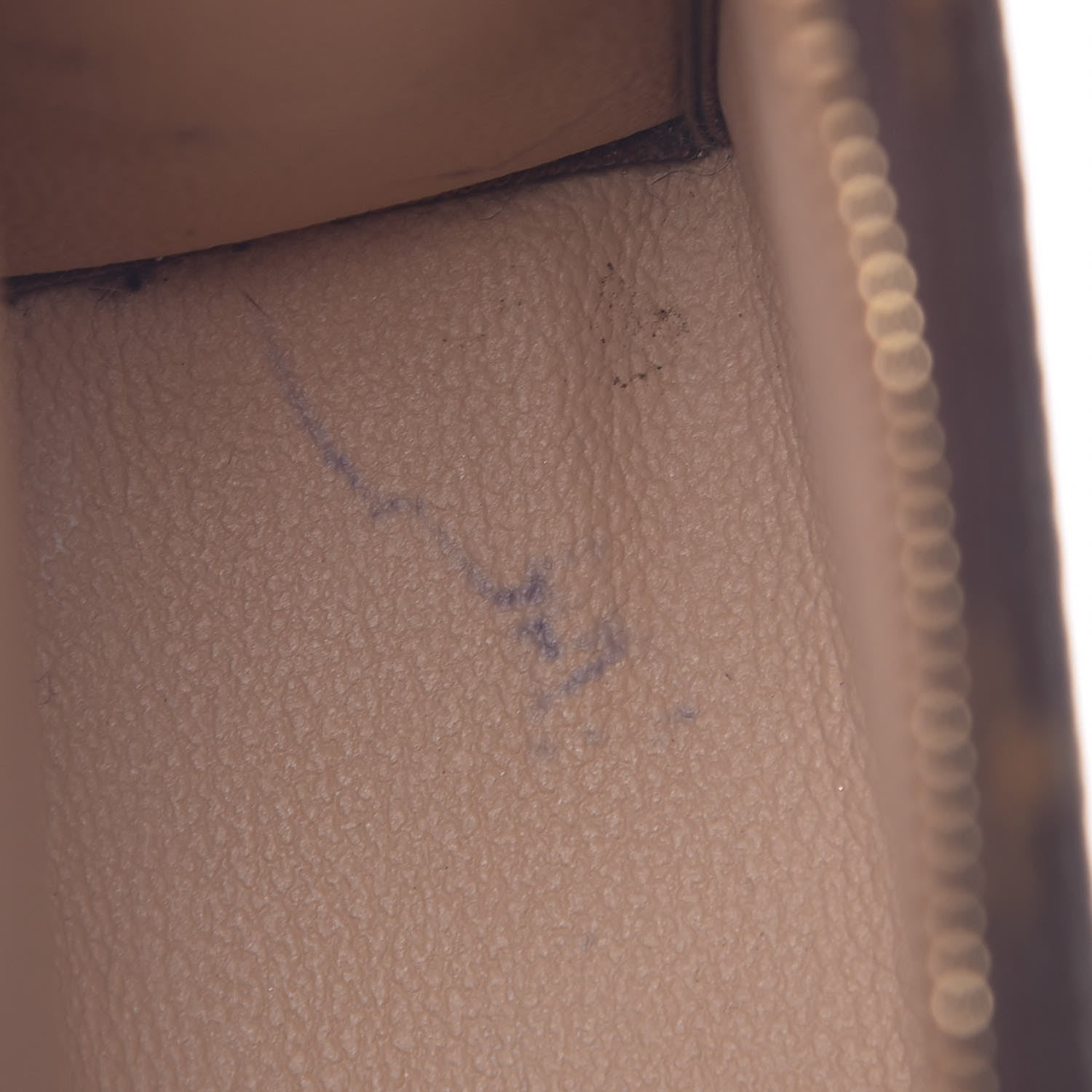 Louis Vuitton Monogram Toiletry Pouch 19 8 of 9