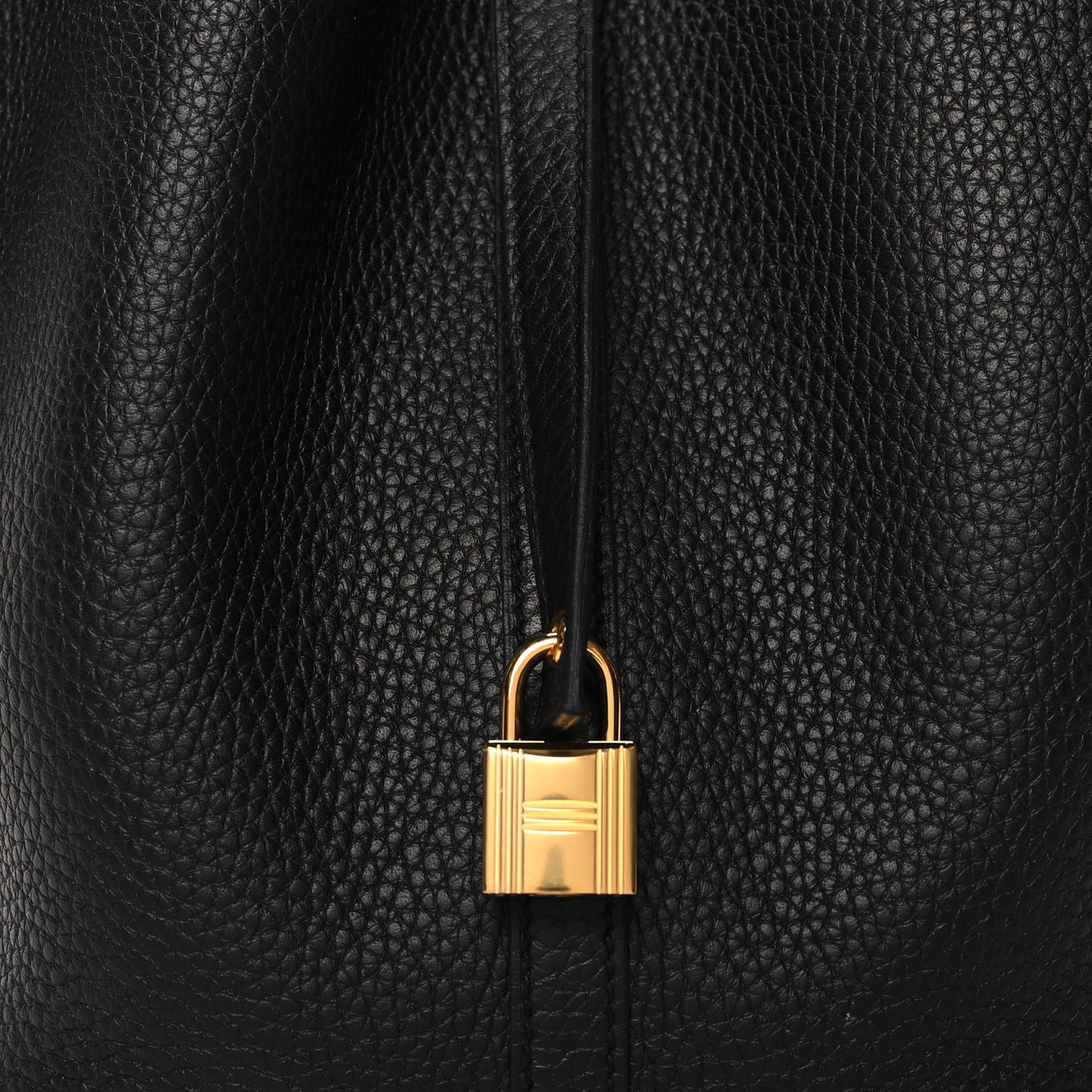 Taurillon Clemence Picotin Lock 22 MM Black