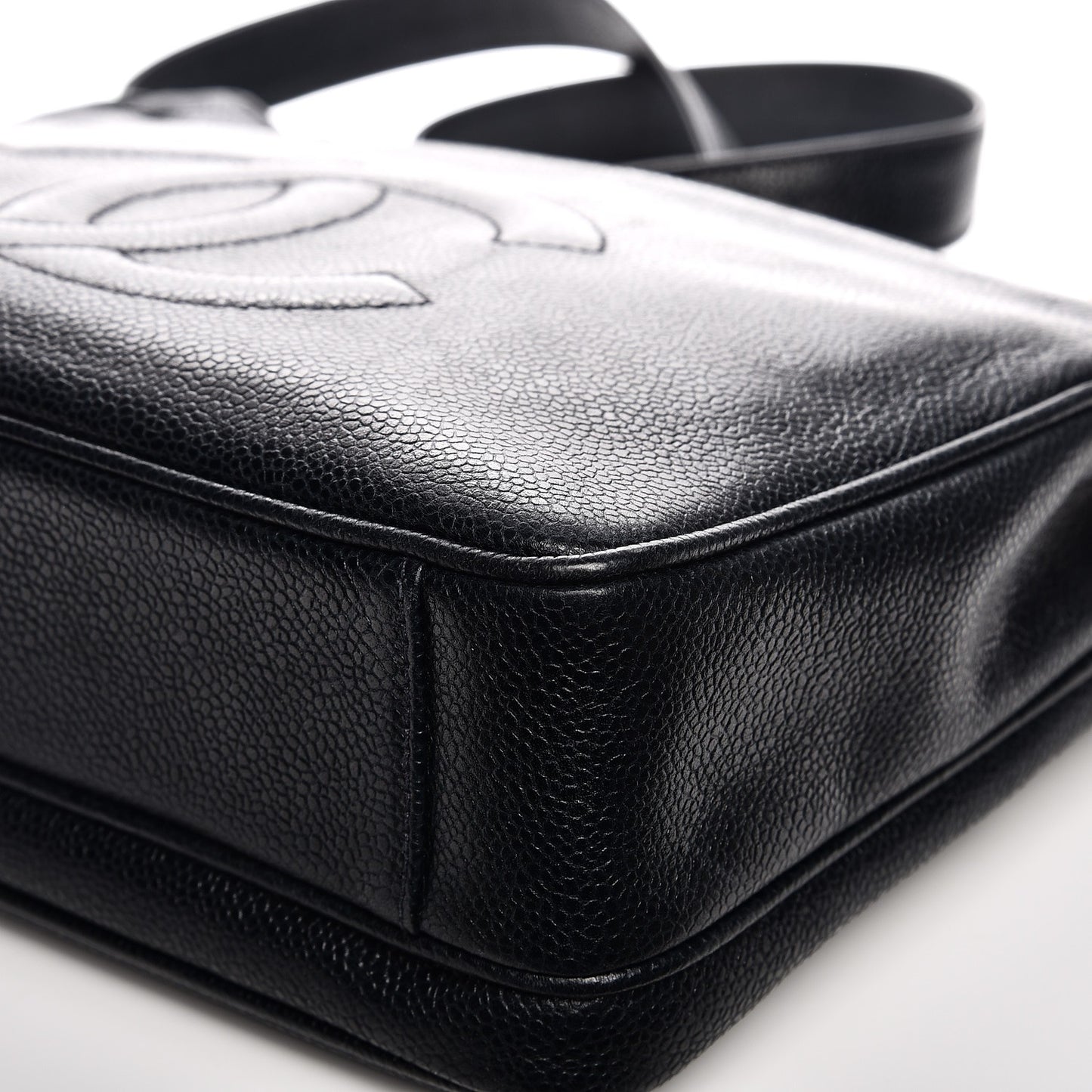Caviar Flap Shoulder Bag Navy