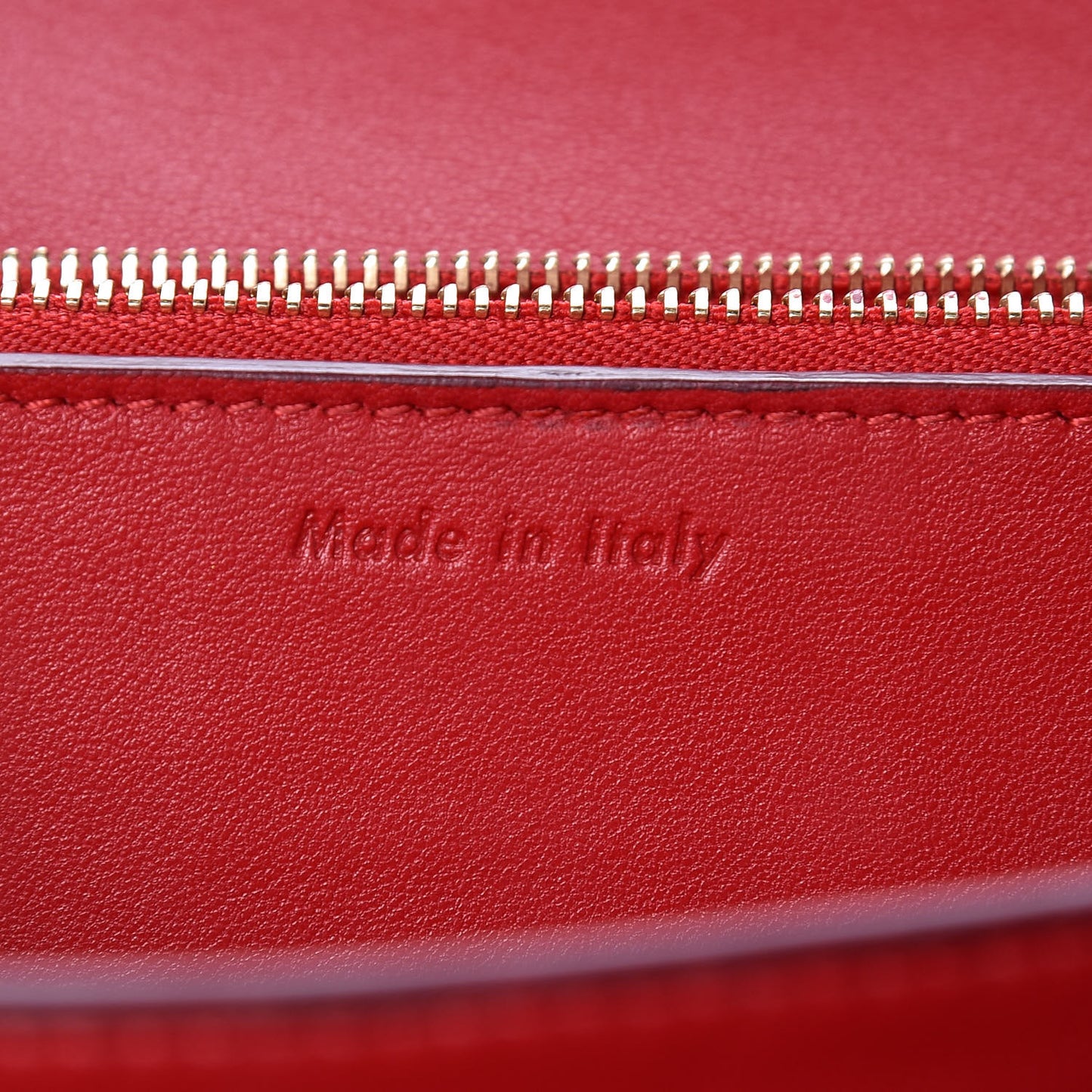 Goatskin Medium Classic Box Flap Bag Carmin