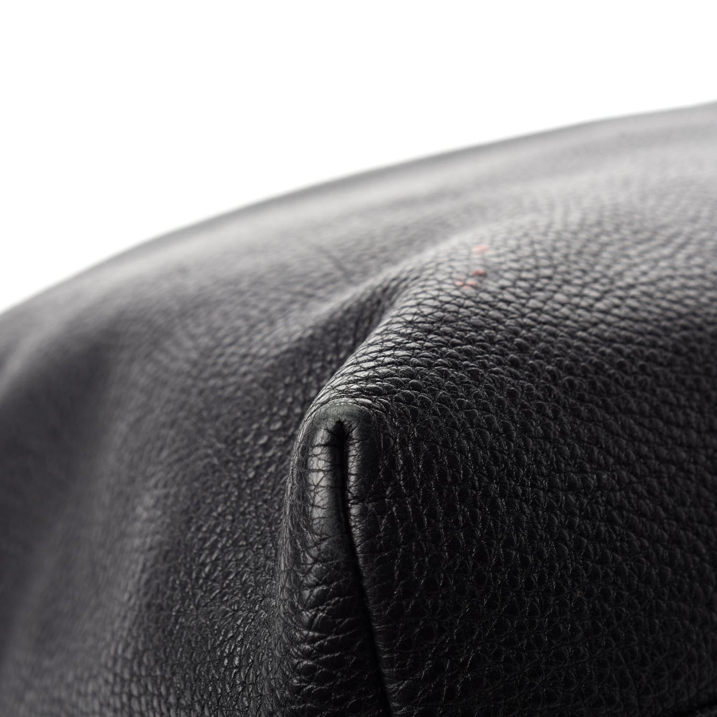 Vitello Daino Hobo Black