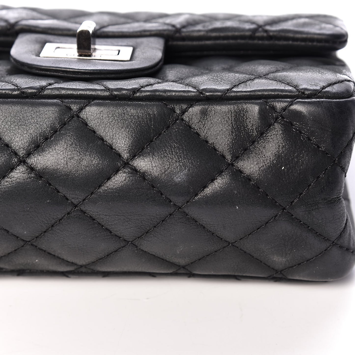 Iridescent Calfskin Quilted 2.55 Reissue 224 Flap Black