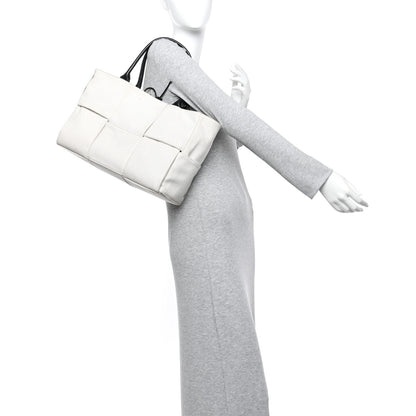 Bottega Veneta Canvas Maxi Intrecciato Medium Arco Tote Beige Black 2 of 14