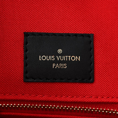 Louis Vuitton Reverse Monogram Giant Onthego MM 6 of 9