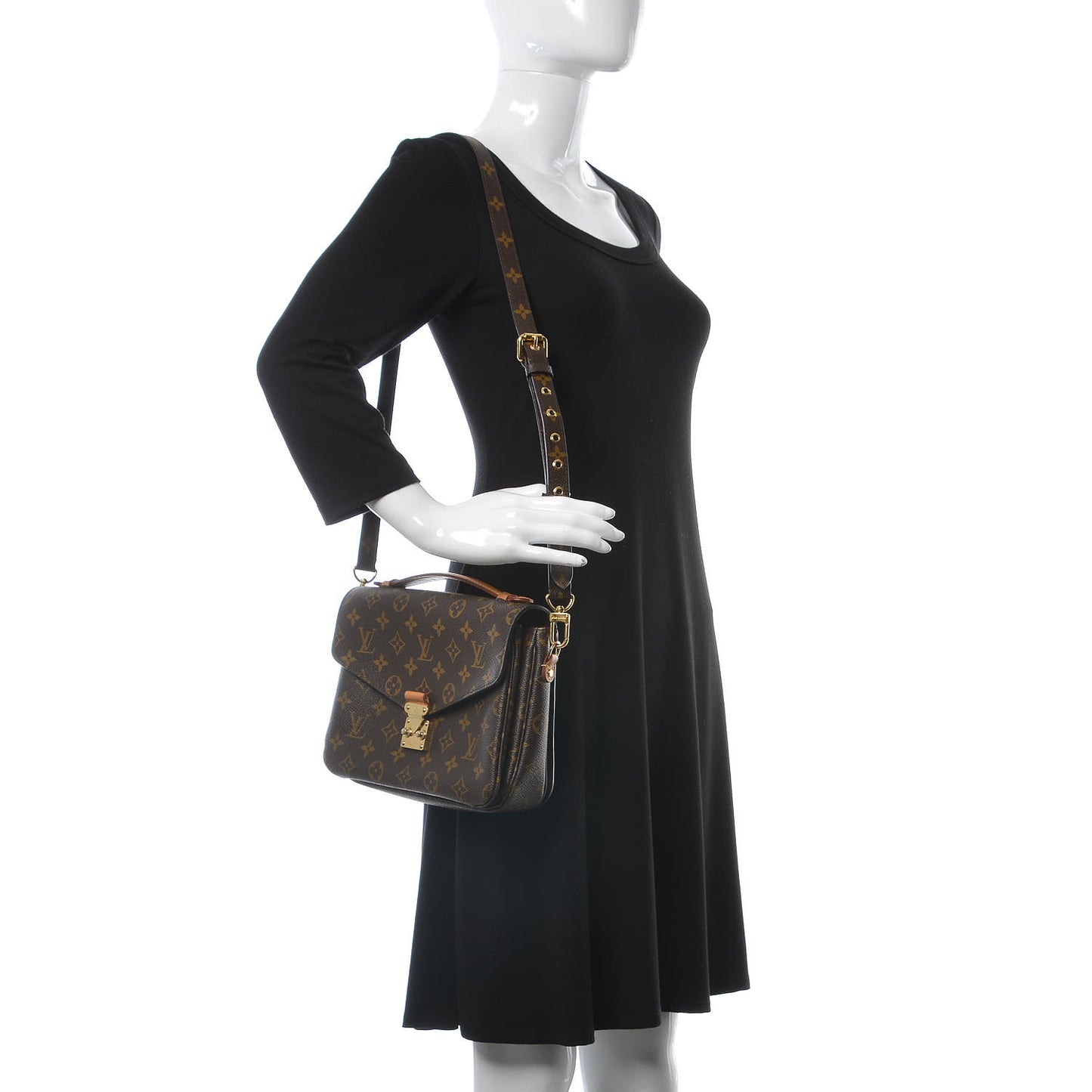 Monogram Pochette Metis