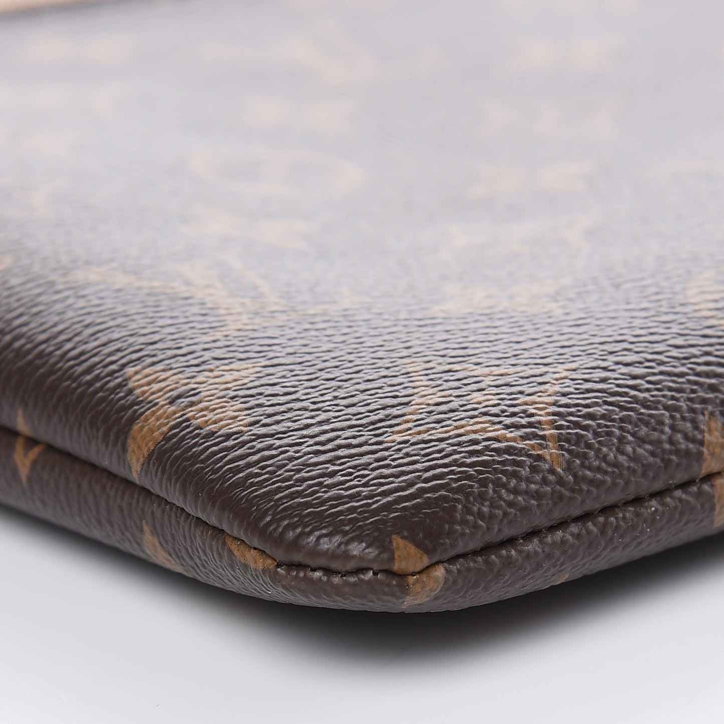Monogram Daily Pouch Sesame